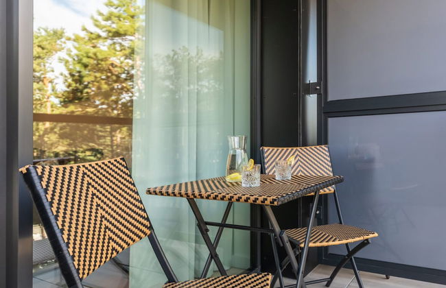 Shellter Suita Flora by Renters Prestige - Photo 14