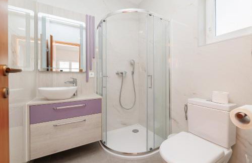 Villa Lavanda - family friendly, beachfront - Photo 26