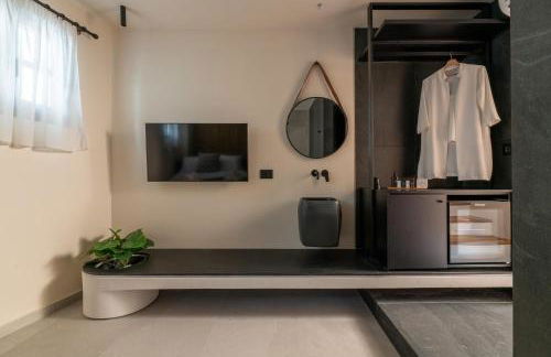 Lindian Plumeria - Photo 14