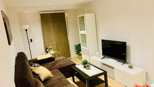 Piso recien reformado y con buena ubicación - Foto 4