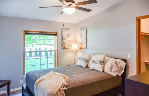 Peak View Corvallis - Spacious Outdoor Dining w/Fire Table - Close to Downtown & OSU - Foto 31