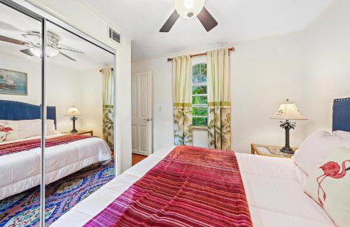 Flamingo Casita - Wander through a Garden Hideaway with Shared Pool - Foto 14