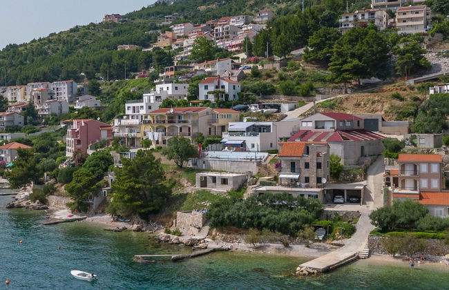 Pool Apartment Yellow Sun Omiš - Photo 27