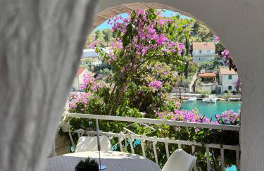 Amare Apartments - Photo 4