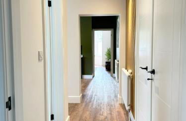 1 Bed & 1 Sofa Bed Alpine Style Ground Floor Apartment - Foto 16