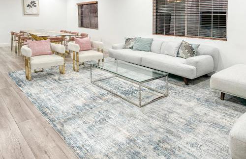 Modern 5-bedroom House FREE parking - Foto 12