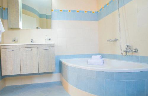 Butterfly Estates Maritsa Rhodes - Foto 38