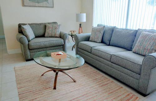 Sunrise Ocean Suites - Photo 35