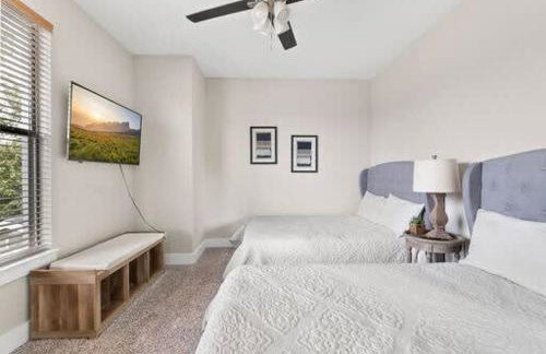 Trinity Groves Retreat - Large Modern 5 BR Home - Foto 16