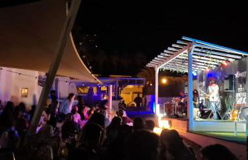 Sunset Beach 4 Bedroom Villa 200m to Beach+Fast WIFI - Photo 22