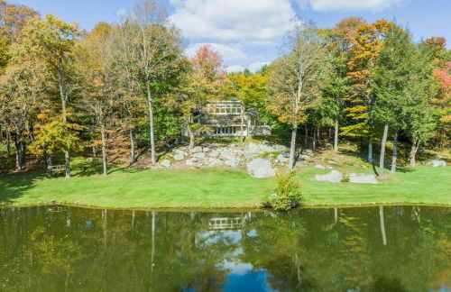 Catskill Getaway on 6 Acres with Swimming Pond! - Foto 1