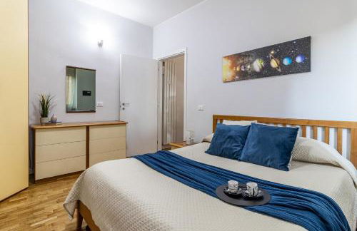 Elegante bilocale AC, WiFi ,5 min Policlinico, 25 min Duomo Milano - Foto 1