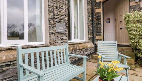 School Cottage - Photo 3