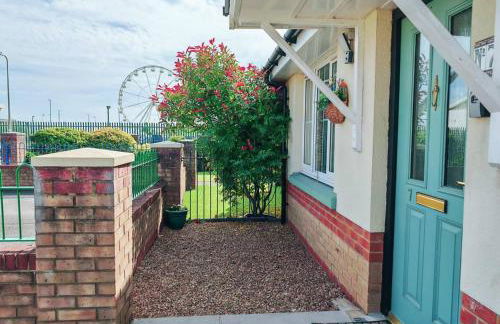 Fully accessible bungalow by the Beach - Photo 28