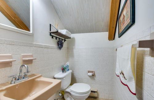 Fire Pit and Community Perks Gouldsboro Cabin! - Foto 15