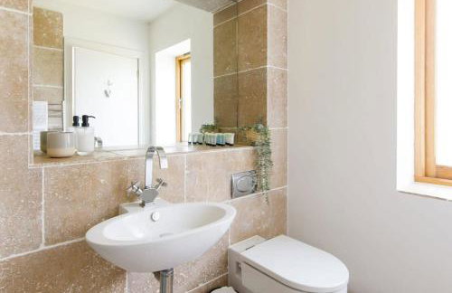 Secluded Barn Style Home With hot tub - Sleeps 12 - Foto 38