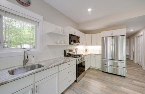 Holland Home with Fire Pit Walk to Lake Michigan! - Photo 7