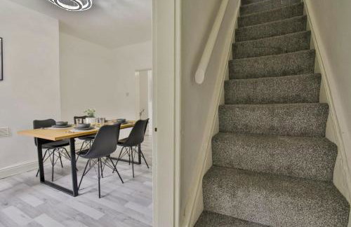 Oldham House, near Town Centre, sleeps 5 - Foto 9