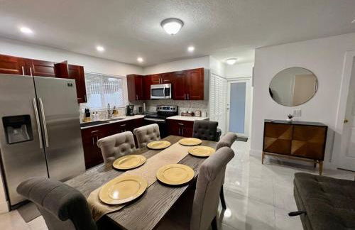 Comfortable House near Downtown & Airport Miami - Foto 15