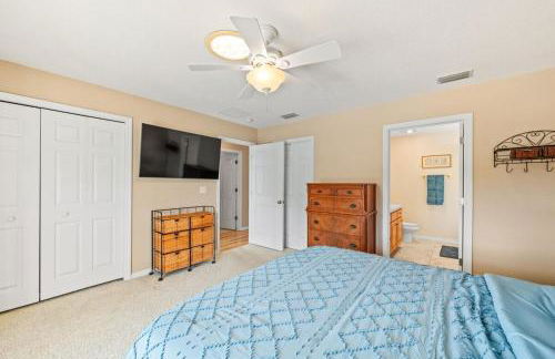 Waterfront St Johns River near springs with boat dock and water sports - Foto 23