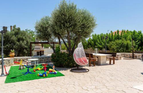 Newly Renovated Villa 4 Seasons with BBQ, private pool, ping pong and football table - Foto 9