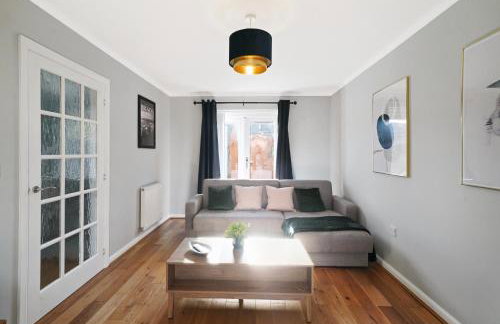 Ideal 3 bed House in Wolverhampton - Parking - Foto 19