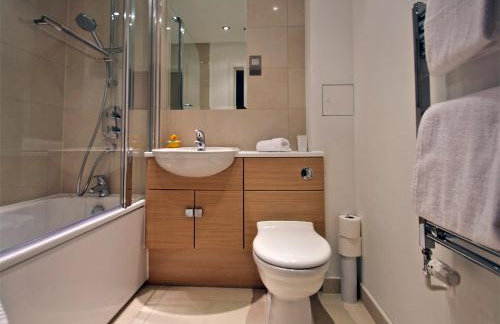 Apartment in Newbury Parkway Centre - Foto 6