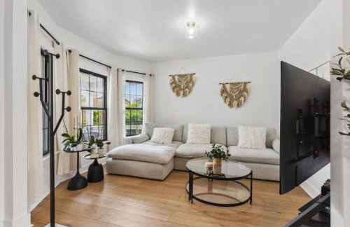 Luxury Olivewood Oasis - 13 mins to Cleveland - Foto 4