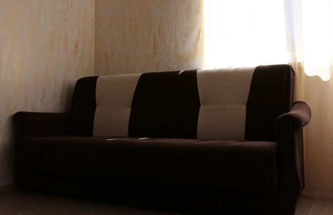 Apartment on Kamyshovaya 41, apt 2 - Photo 3