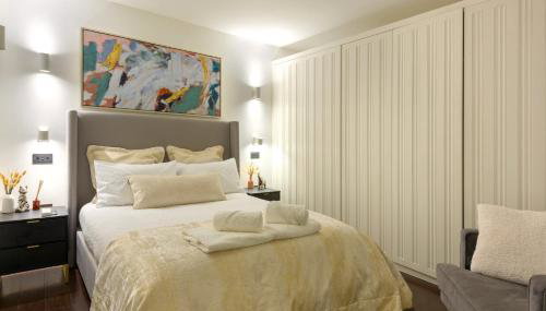 a2bstays Fitzrovia Suite - Foto 3, wardrobe