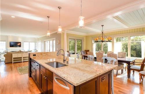 Sea Breeze by Bayley Vacation Rentals - Foto 4