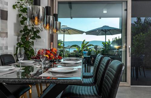 Luxury White Sails Villas with a Multi Sport Court and Sea View - Photo 79