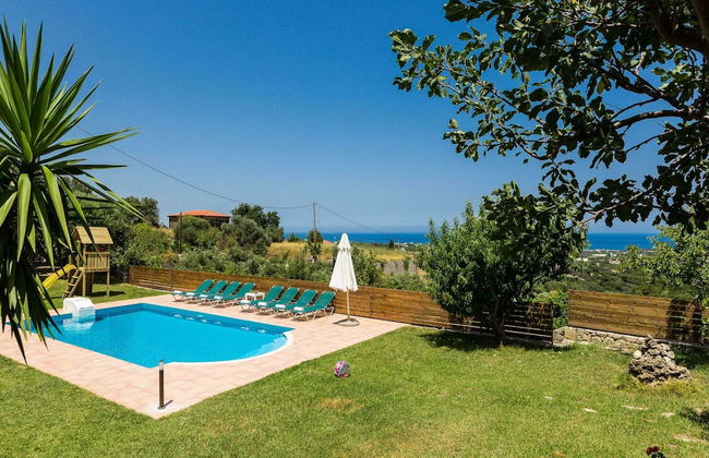 Secluded Villa w Private Pool, Children Play Area, Pool Table, BBQ & Sea Views - Foto 22
