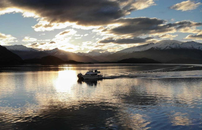 Paseo en barco por el lago Wanaka - Foto 2