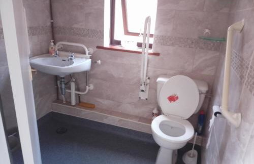 Chalet - Sleeps 4 - Parking - Garden - Foto 9