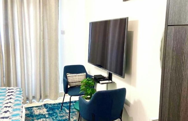 Embassy Gardens Apartment - Photo 41