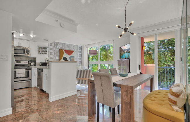 Treetop Retreat Cozy 2 Bedroom in Grove - Foto 25