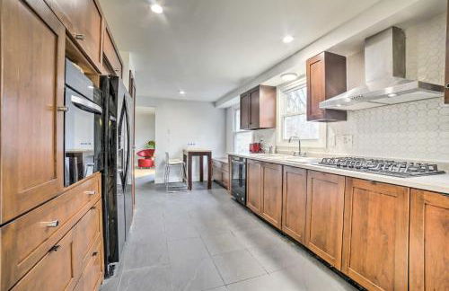 15 Mi to Pittsburgh WFH-Friendly Home with Deck - Foto 13