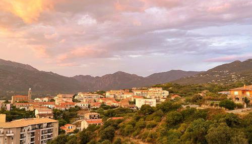 Superbe vue Mer et Montagne - T3 - 5mn des plages - Foto 2