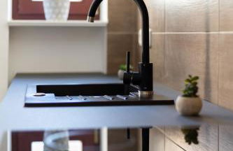 Apartments am Neuen Theater - Parkplatz nach Verfügbarkeit - Altstadt - Küche - Wifi - Powered by Ko-Living - Foto 24