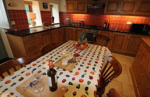 Church Cottage, Charmouth - Photo 15