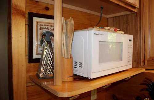 Breathtaking Tree House Rental near Charleston, West Virginia - Foto 13