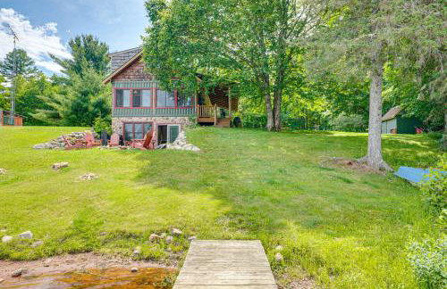 Dock, Fire Pit Historic Lakefront Cabin in Mercer - Foto 26