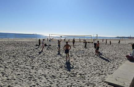 Playa y montaña. 1ª linea. Piscina. Parking . A/C - Foto 54