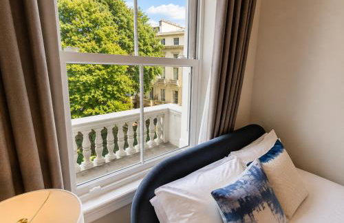 Gorgeous Hyde Park Home with Lift-Elevator Access & Nice View - Foto 45