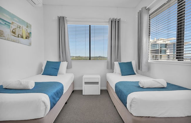 Catalina Resort - Photo 36