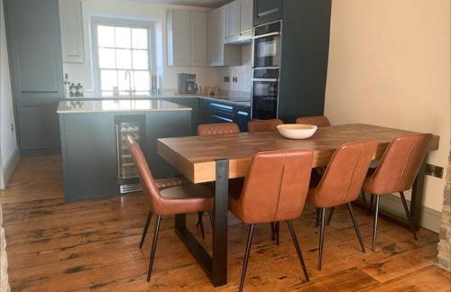 Aberaeron Island House - Panoramic Harbour Views - Photo 26