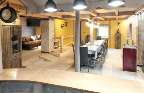 Maison spacieuse à Arrentès-de-Corcieux avec jacuzzi - Foto 4