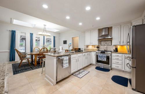 Relax In Private Pool & Cozy Gazebo At Param Farms - Foto 4