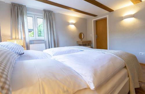 Ferienhaus Pure Jagst, Traum-Lage am Fluss mit Kaminzimmer und Infrarot-Wärmekabine - Foto 7